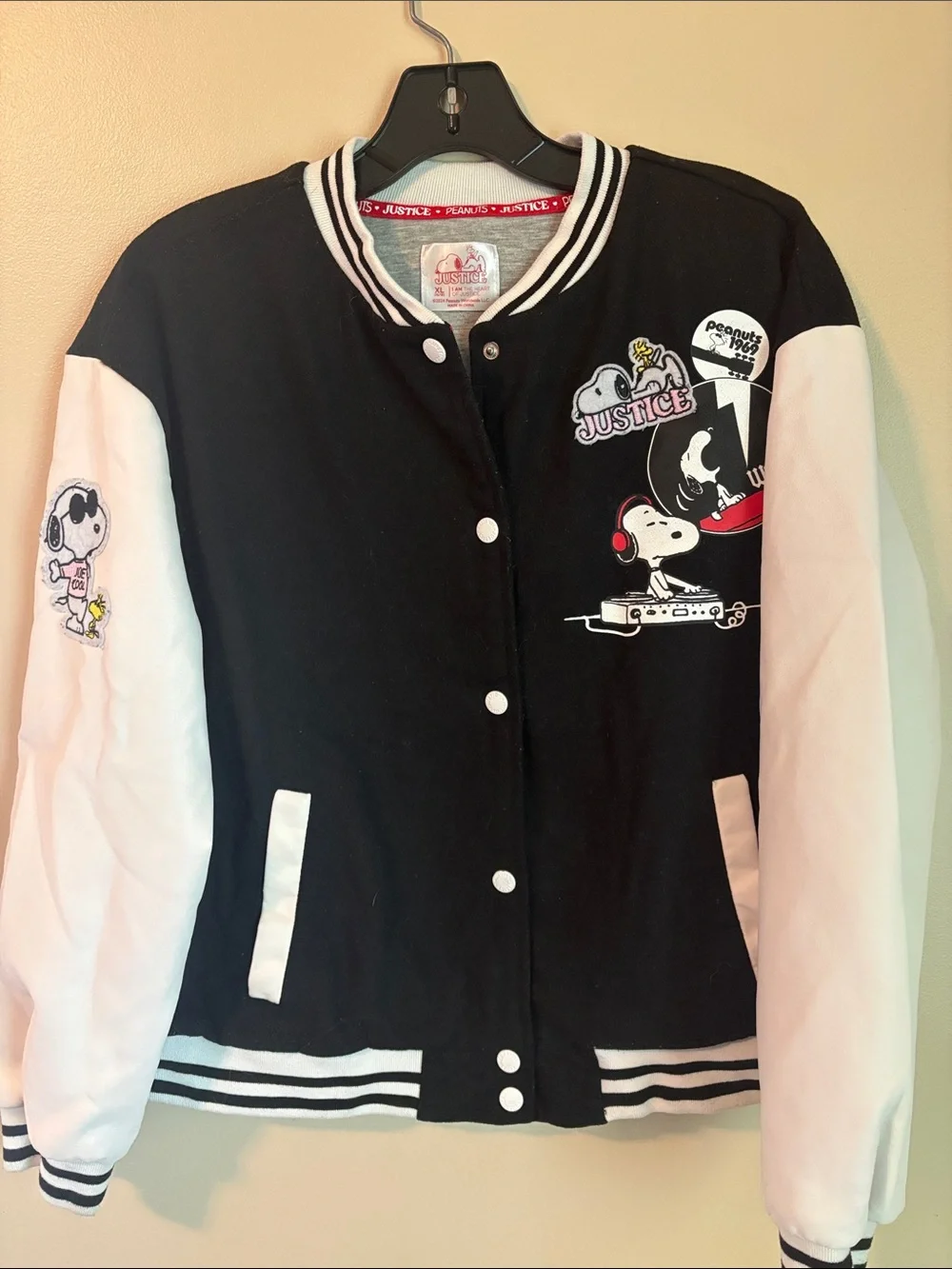 Justice Black & White Snoopy Varsity Jacket Size x-large (16-18)